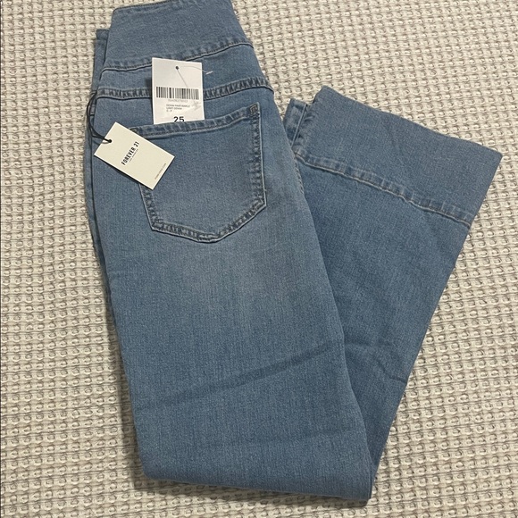 Forever 21 Denim Flare Jeans - Picture 4 of 4
